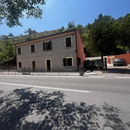 I Due Cipressi * Cagli